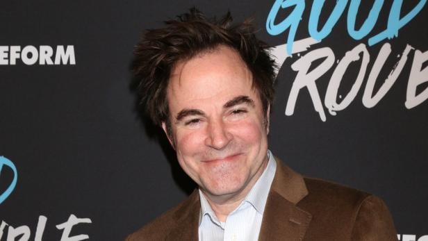 roger-bart.jpg