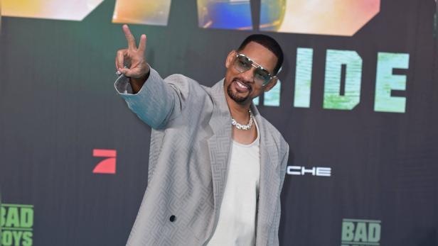 Will Smith posiert auf der Premiere von „Bad Boys: Ride or Die“ in Berlin.