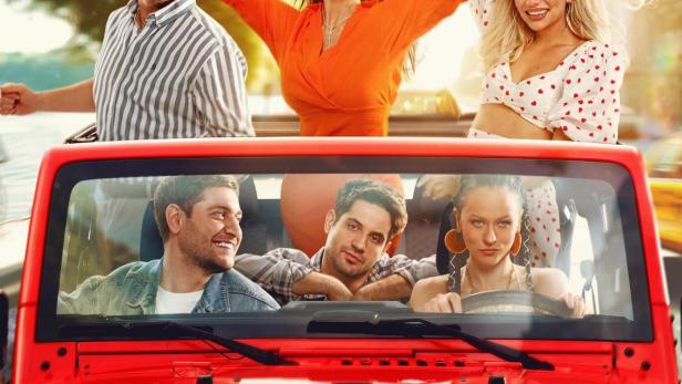 Das Filmplakat für „Bar Moskvachi“ zeigt sechs junge Leute in einem roten Jeep.