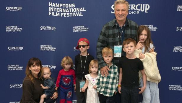 alec-hilaria-baldwin.jpg alec-hilaria-baldwin.jpg