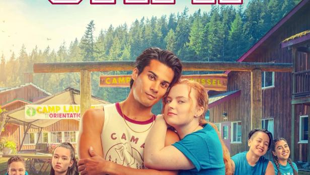 Das Filmplakat für „Boot Camp“ zeigt eine Gruppe Jugendlicher in einem Sommercamp.