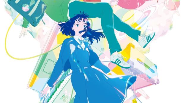 Das farbenfrohe Anime-Poster zeigt drei schwebende Charaktere mit Musikinstrumenten und Schulutensilien.