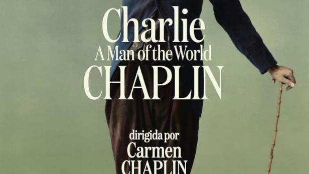 Das Filmplakat für „Charlie Chaplin: A Man of the World“ zeigt Charlie Chaplin mit Stock.