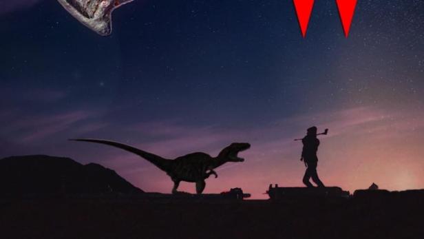 Ein Dinosaurier und eine Person stehen vor dem roten Schriftzug „CLAW“ unter einem Sternenhimmel.