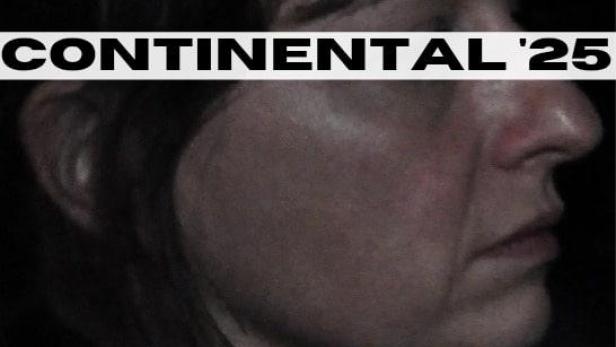 Das Gesicht einer Frau im Profil, mit dem Schriftzug „Continental '25“.