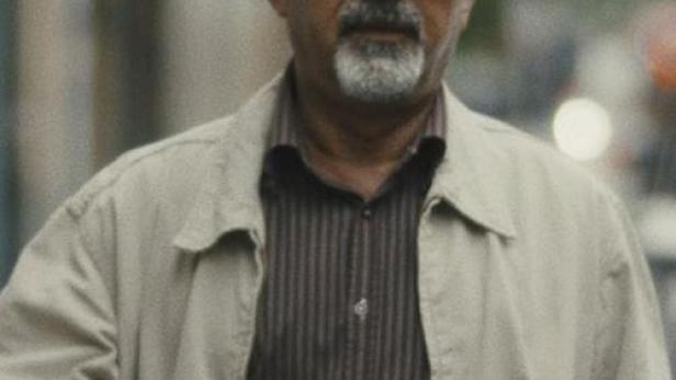 Das Filmplakat für „Onkel Jens“ zeigt einen Mann mit Sonnenbrille.