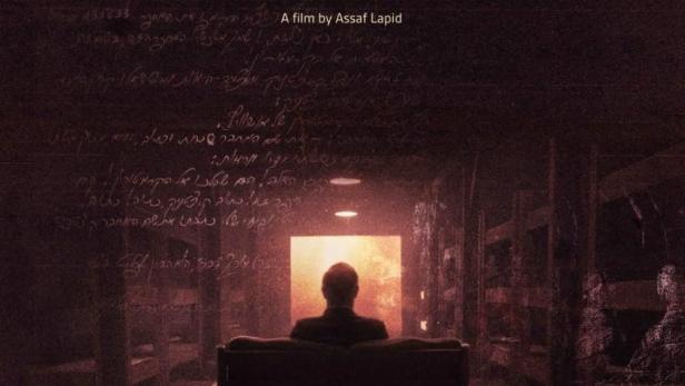 Filmplakat für „The Return from the Other Planet“ von Assaf Lapid mit einem Mann vor einem hellen Ausgang.