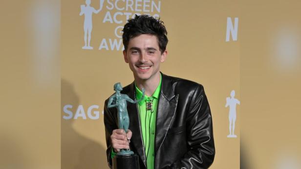 sag-awards-2025-chalamet.jpg