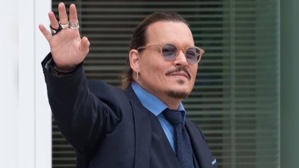 johnny-depp.jpg johnny-depp.jpg