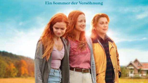 Das Filmplakat zeigt Catherine Deneuve, Andrea Riseborough und Morgan Saylor für „Funny Birds“.