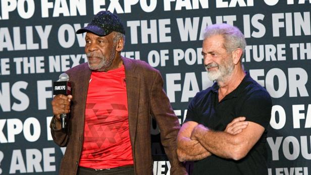 ml-gibson-danny-glover.jpg