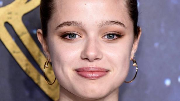 sholo-jolie.jpg
