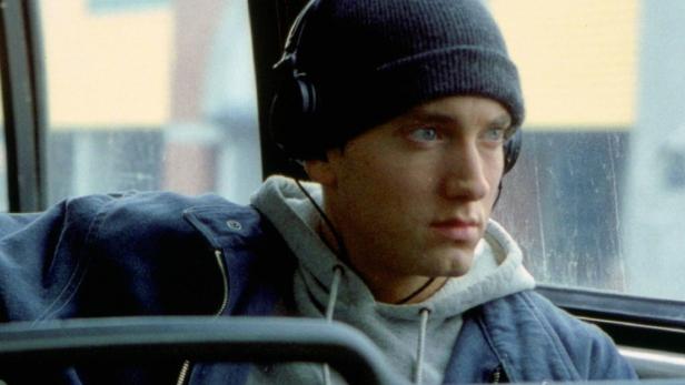 Eminem als Rabbit auf der Busfahrt in „8 Mile“.