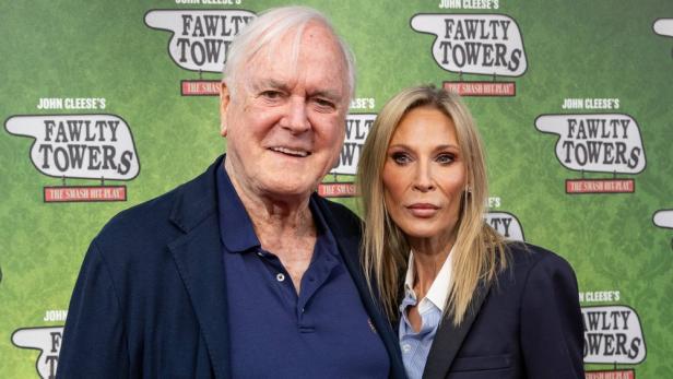 john-cleese-ehefrau-jennifer.jpg john-cleese-ehefrau-jennifer.jpg