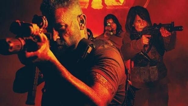 Das Filmplakat für „Osiris“ zeigt Max Martini, Brianna Hildebrand, Lamonica Garrett, Michael Irby und Linda Hamilton mit Waffen.