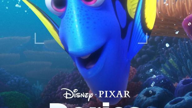 Dorie, der blaue Fisch aus dem Film „Findet Dorie“, schwimmt im Ozean.