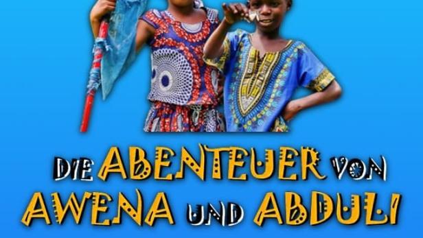 Zwei afrikanische Kinder, Awena und Abduli, mit einem Schmetterlingsnetz.