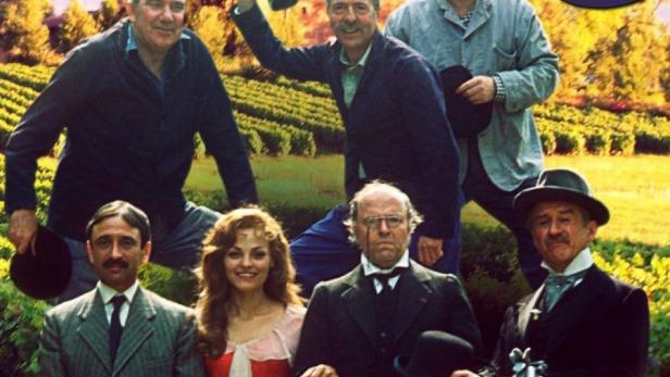 Das Cover der DVD-Box zur 9-teiligen BBC-Serie „Clochemerle“ nach dem Roman von Gabriel Chevallier.