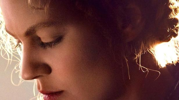 Das Poster für die Fernsehserie „Becoming Elizabeth“ zeigt eine Frau im Profil.