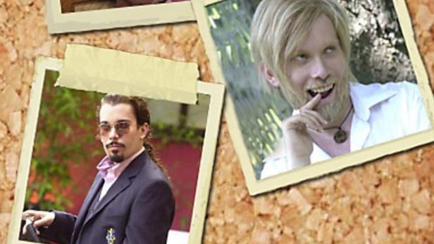 Einige Fotos von drei Männern sind an eine Pinnwand geheftet, darunter ein Zettel mit der Aufschrift „Neuer Mein Freund“.