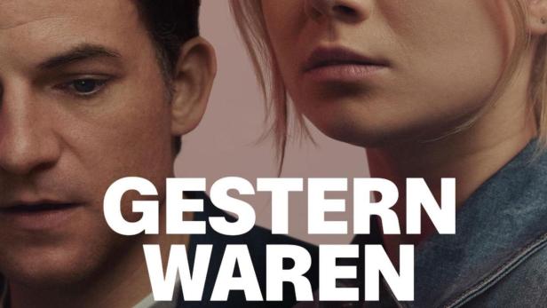 Das Filmplakat zeigt ein Paar für „Gestern waren wir noch Kinder“.