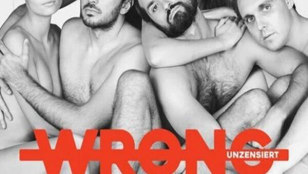 Das RTL+-Cover für „Wrong – unzensiert“ zeigt sechs nackte Personen, die sich gegenseitig umarmen.