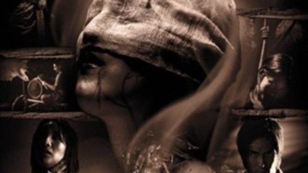 Das Poster für den thailändischen Horrorfilm „Pee Saam Baht“ zeigt eine gefesselte Frau.