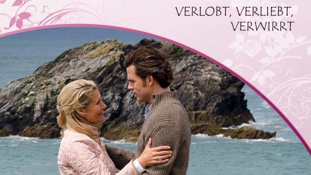 Das Cover der Rosamunde Pilcher Collection „Verlobt, Verliebt, Verwirrt“ zeigt ein Paar am Meer.