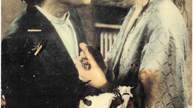 Das Filmplakat zu „Brennende Betten“ zeigt Ian Dury und Pia Frankenberg.