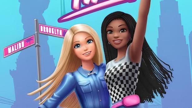 Zwei animierte Barbie-Figuren vor einer Skyline mit Freiheitsstatue und dem Schriftzug „Barbie It Takes Two“.