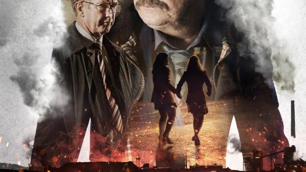 Das Filmplakat für „Steeltown Murders“ zeigt zwei Detektive und zwei Mädchen vor dem Hintergrund einer Stahlfabrik.