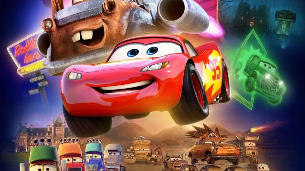 Das Filmplakat zu „Cars on the Road“ zeigt Lightning McQueen und Hook inmitten einer abenteuerlichen Reise mit anderen animierten Autos.