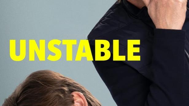 Das Poster für die Fernsehserie „Unstable“ zeigt Rob Lowe und einen weiteren Schauspieler.