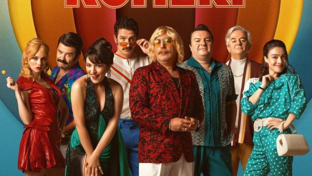 Das Ensemble der türkischen Comedy-Serie „Erşan Kuneri“ posiert für ein Werbeplakat.