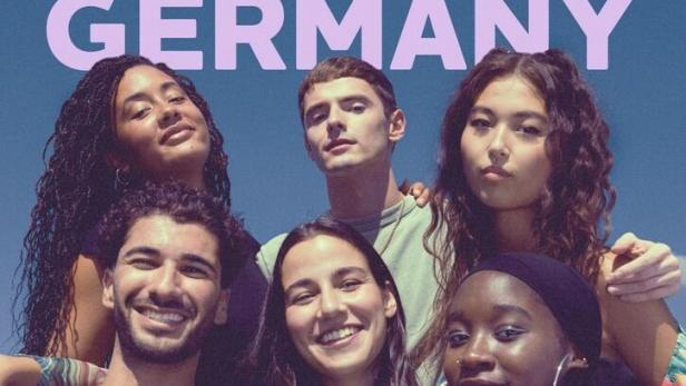 Das Filmplakat für „Made in Germany“ zeigt die lächelnden Gesichter der jungen Besetzung.