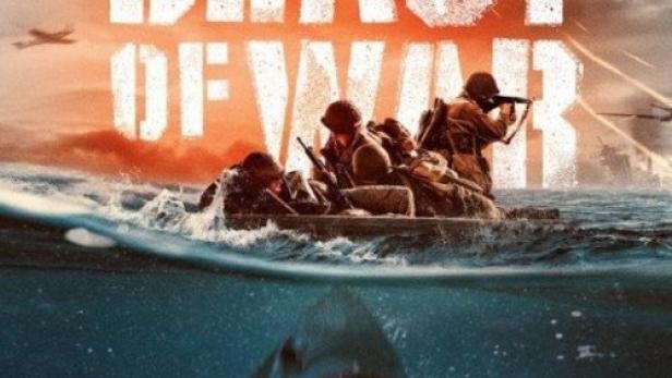 Das Filmplakat für „Beast of War“ zeigt Soldaten in einem Boot über einem Hai, mit einem Flugzeug darüber.