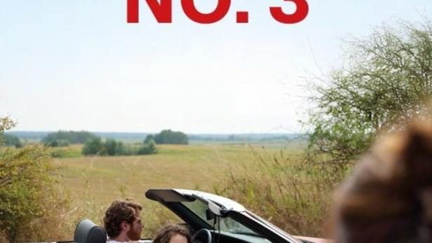 Ein Filmposter für „Miroirs No. 3“ mit zwei Personen in einem roten Cabriolet.