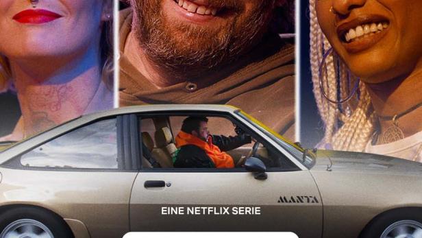 Das Poster für die Netflix-Serie „Your Life is a Joke“ zeigt drei Comedians und einen Opel Manta.