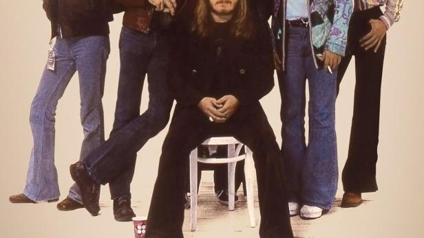 Das Filmplakat für „If I Leave Here Tomorrow: A Film About Lynyrd Skynyrd“ zeigt die Bandmitglieder.