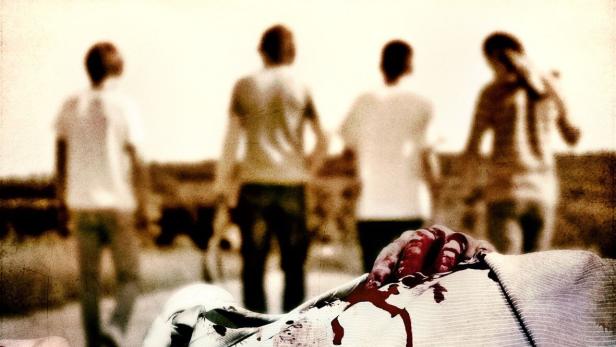 Das Filmplakat für „Sons of Terror“ zeigt eine Leiche und vier Personen im Hintergrund.