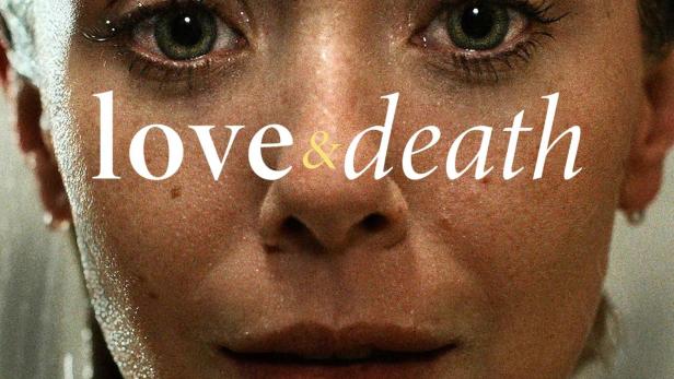 Das Gesicht von Elizabeth Olsen, bedeckt mit Wassertropfen, mit dem Titel „Love & Death“.
