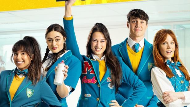 Das Gruppenbild der Besetzung von „Misfit: Die Serie“.