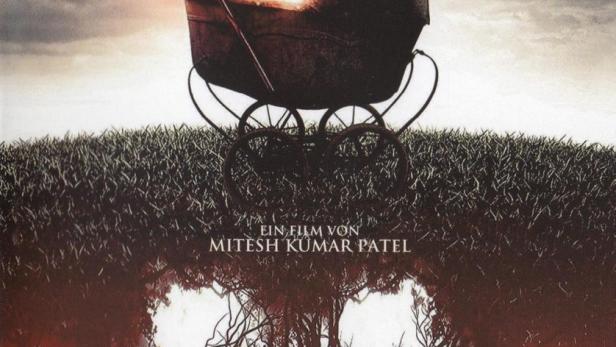 Das Cover des Films „Child of Satan“ zeigt einen Kinderwagen vor einem unheimlichen Hintergrund.