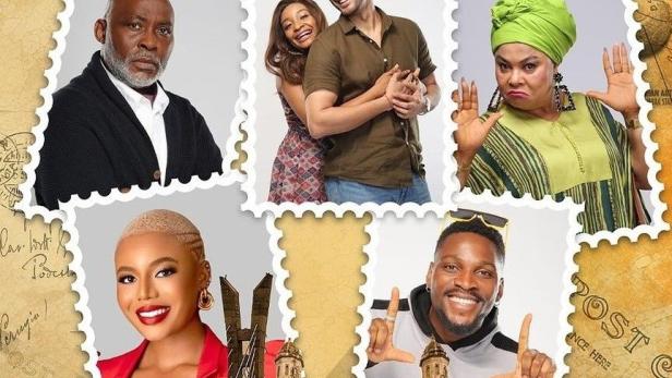 Das Filmplakat für „Postcards“ zeigt mehrere Schauspieler vor Wahrzeichen und Postkartenmotiven.