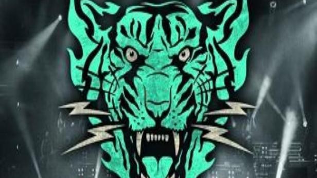 Das Cover des Albums „Flames of Fame: Live Over Berlin“ von The BossHoss zeigt einen Tigerkopf.