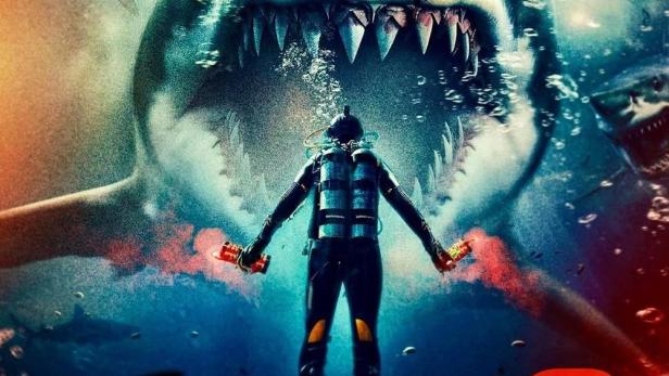 Ein Taucher steht vor einem riesigen Bullenhai im Filmplakat von „Bull Shark 3“.