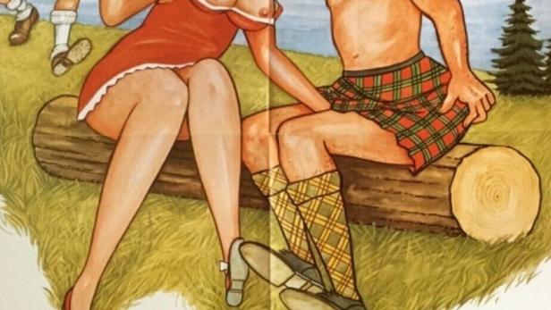 Eine Frau sagt zu einem Mann im Schottenrock: „Sie sind aber ein richtiger Schotte“. Im Hintergrund der Königsee.