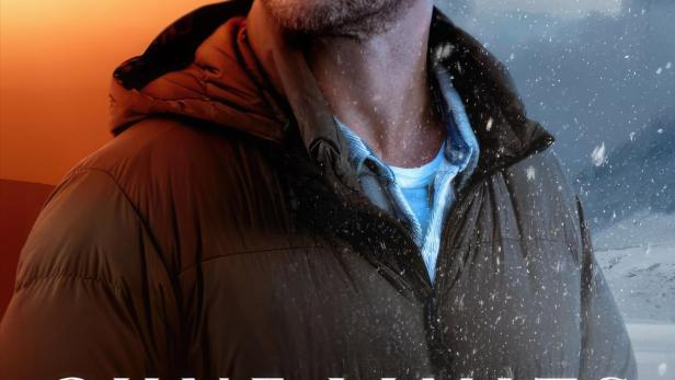Das Filmplakat für „Ohne Limits“ zeigt Chris Hemsworth vor einer verschneiten Berglandschaft.