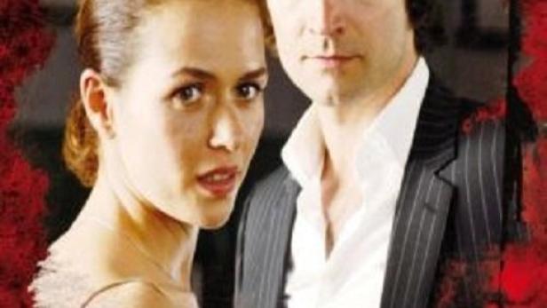 Das Cover des Films „Die dunkle Seite“ mit Melika Foroutan und Wotan Wilke Möhring.