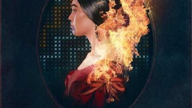 Das Filmplakat für „Mārama“ zeigt eine Frau, deren Kopf und Schulter in Flammen stehen.